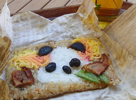 竹皮パンダ弁当