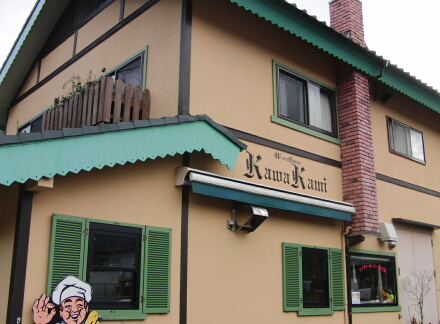 お店の前で写真も(笑)